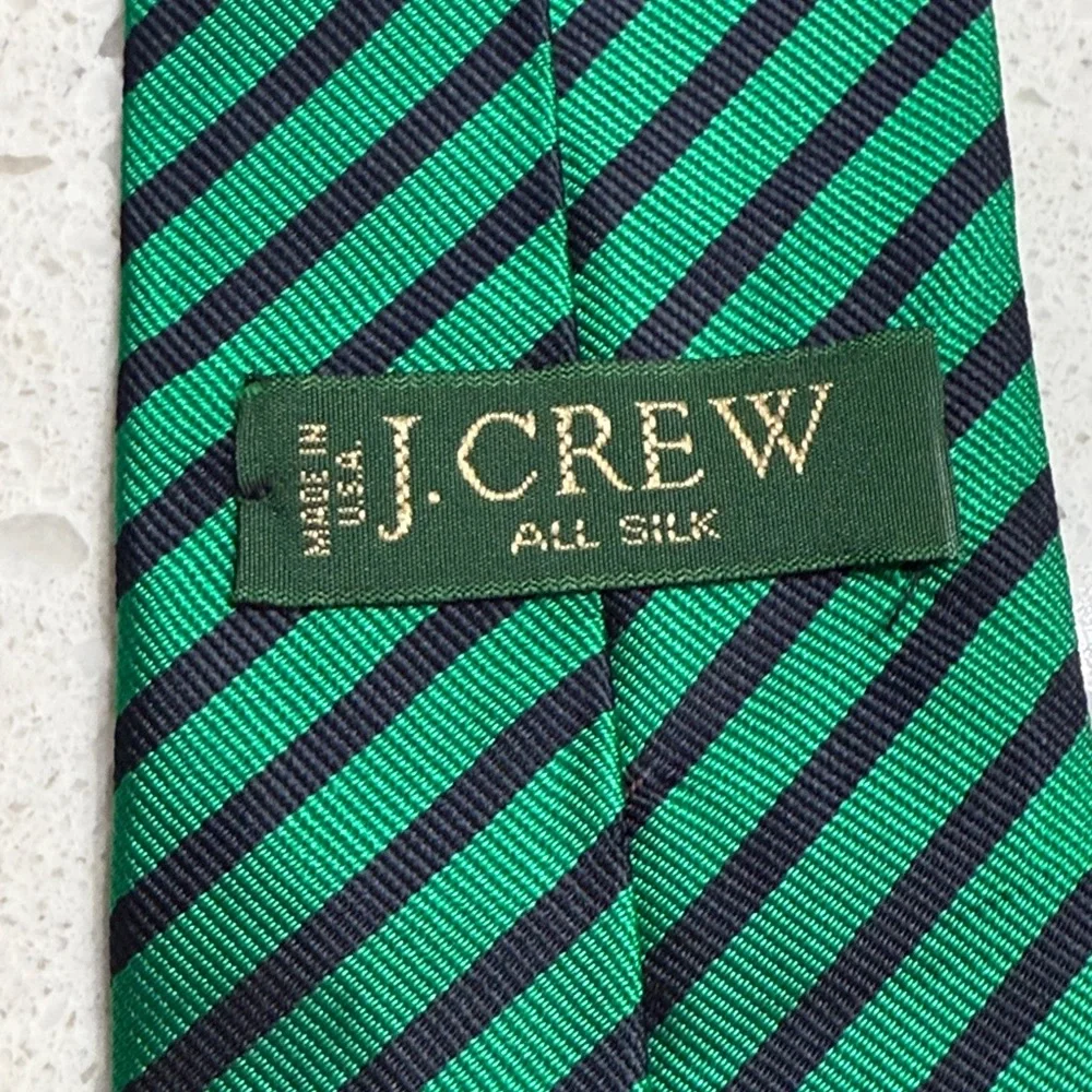 J. Crew VTG Emerald and Navy Diagonal Striped Silk Tie preppy‎ 57”long nautical